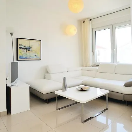Sunny Apartment Kozino
