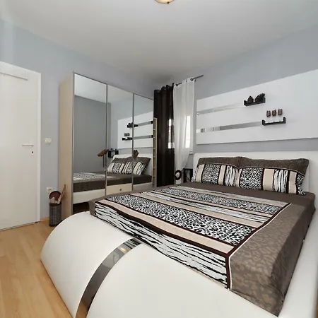 Sunny Apartment Kozino