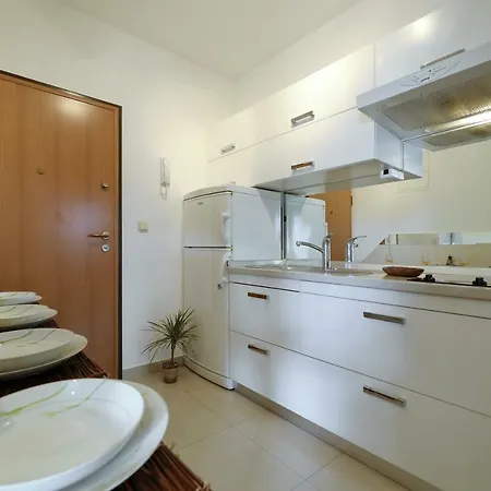 Sunny Apartment